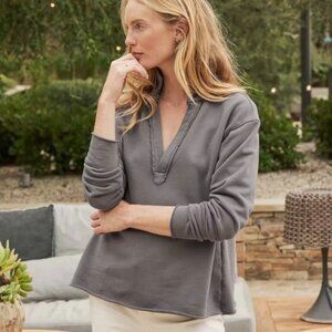 Frank & Eileen Gray Patrick Popover Henley Sweater V-Neck Collar Raw Hem Size S
